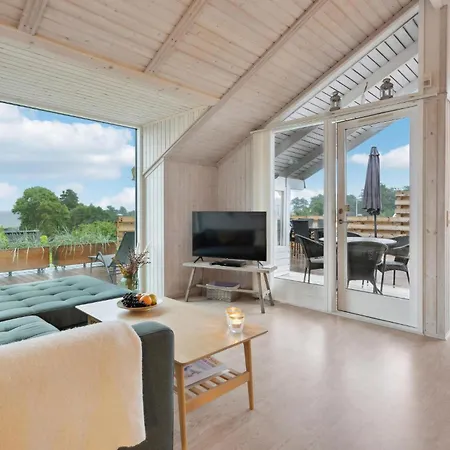 Beautiful In Bjert With Wifi Casa de Férias Binderup Strand