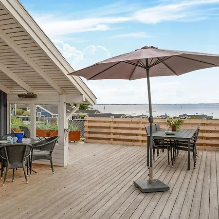 Beautiful In Bjert With Wifi * Binderup Strand