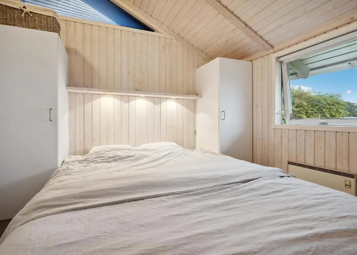 Holiday home Beautiful In Bjert With Wifi